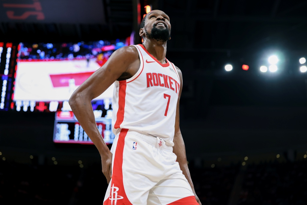 键来！前NBA球员批阿门斗殴 杜兰特回击反被怼“别又走另一条路”